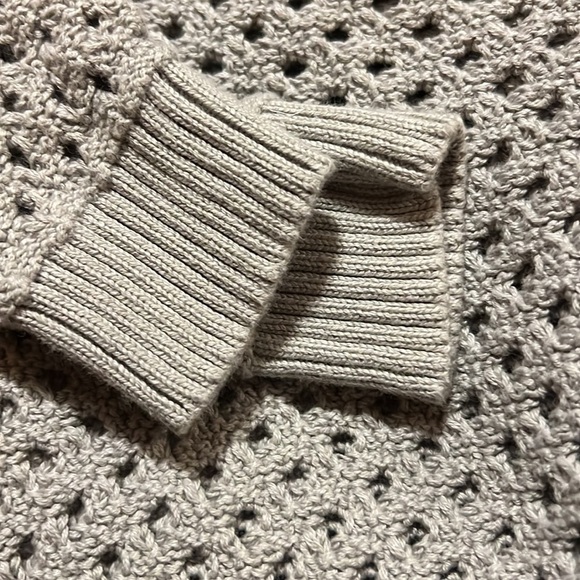 Loft Gray Netted Sweater Women’s (Sz XS) - Picture 7 of 10